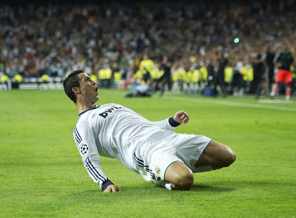 世界杯手机版官网入口-28岁数据对比：内马尔明显更强！C罗凭什么后来封神 内马尔为何输