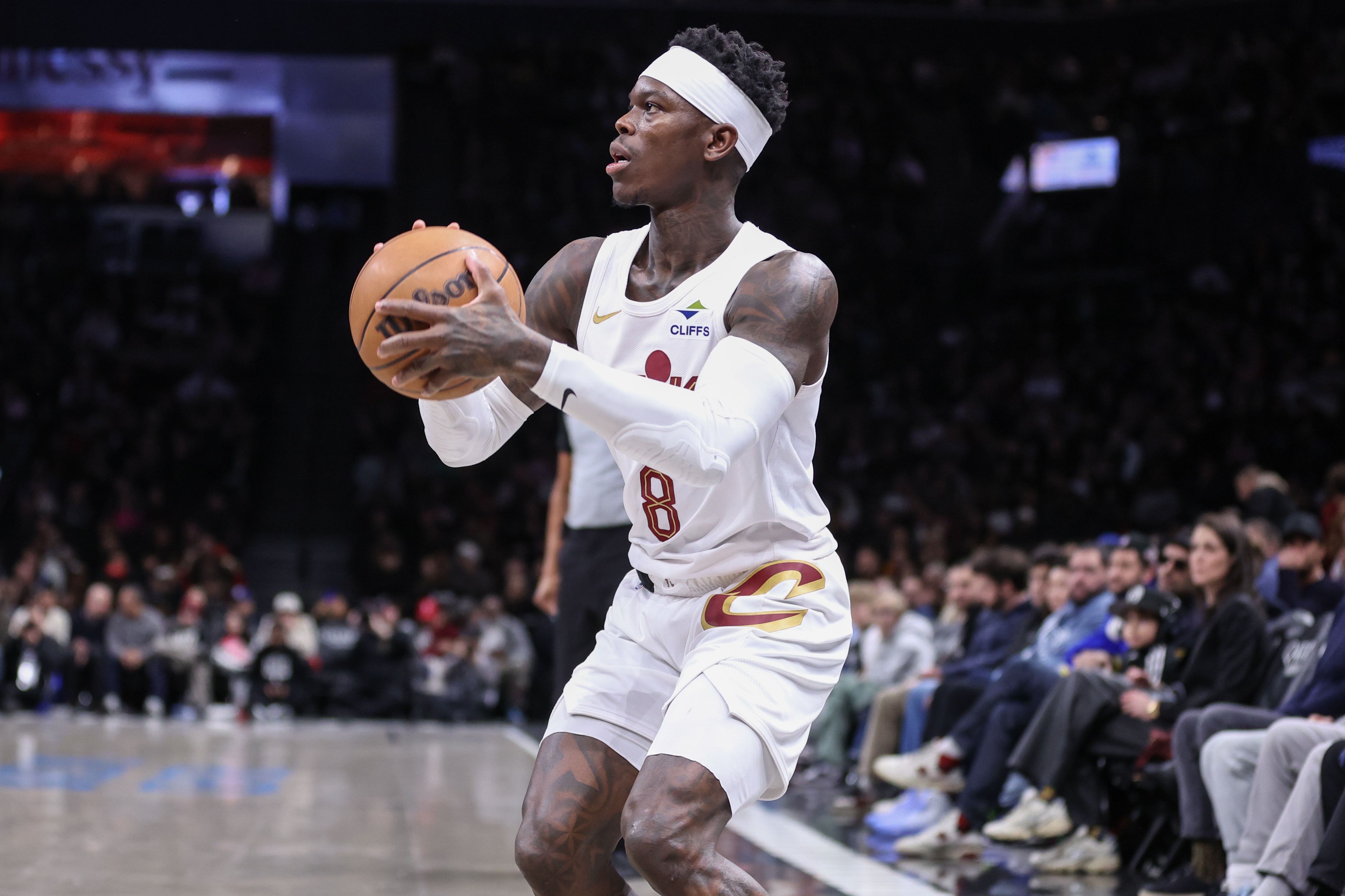 帕森斯：季后赛哈登&amp;米切尔被限制时 施罗德能控球&amp;创造进攻机会